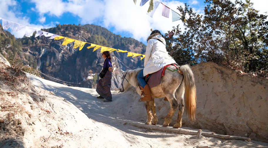 Bhutan Reisezeit Reisebüro Schweiz