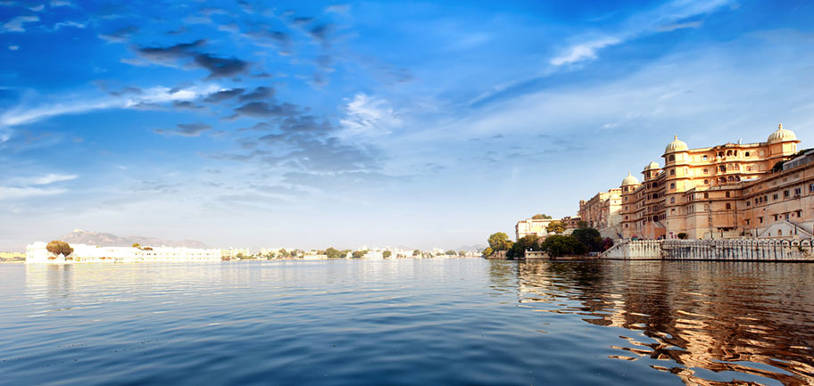 Udaipur Maharadscha Palast Indien Rundreise Maharadscha Palast mit Baden